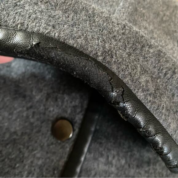 NWT (Small Flaw) J McLaughlin $345 Camel / Gray Wool Reversible Sawyer Cape XS-S - Picture 15 of 16